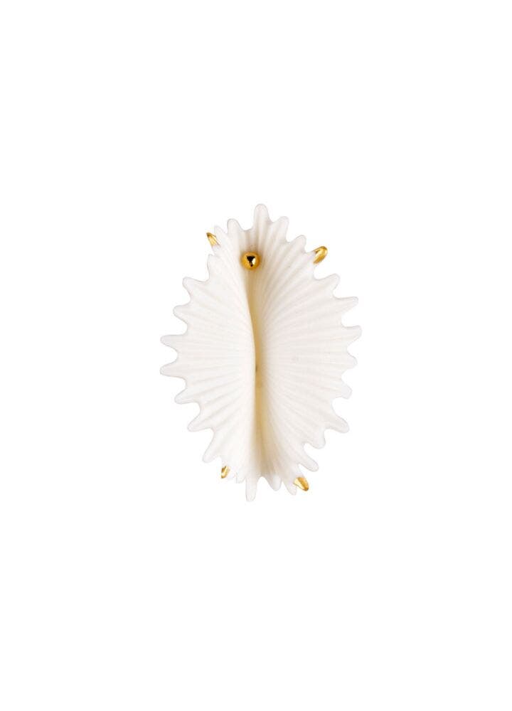 Actinia Big Earring. White and Golden luster in Lladró